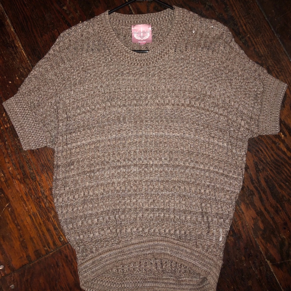 Romeo and Juliet Couture Knit Top M